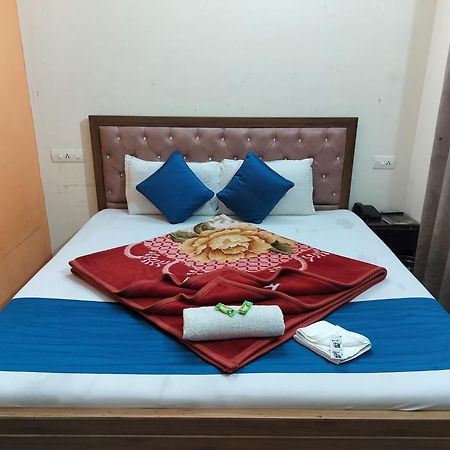 Hotel Holiday Inn Paradise Chandigarh Exterior photo